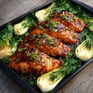 Keto-Blechlachs mit Teriyaki-Aroma und Pak Choi