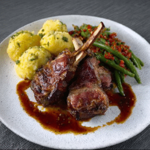 Geröstetes Impala-Karree mit Kräuter-Peri-Peri-Bohnen