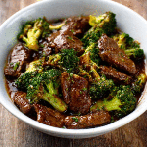 Keto Rindfleisch und Brokkoli aus dem Slow Cooker