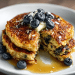 Blaubeer-Kokos-Keto-Pfannkuchen
