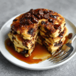 Schokoladenstückchen Keto-Pfannkuchen